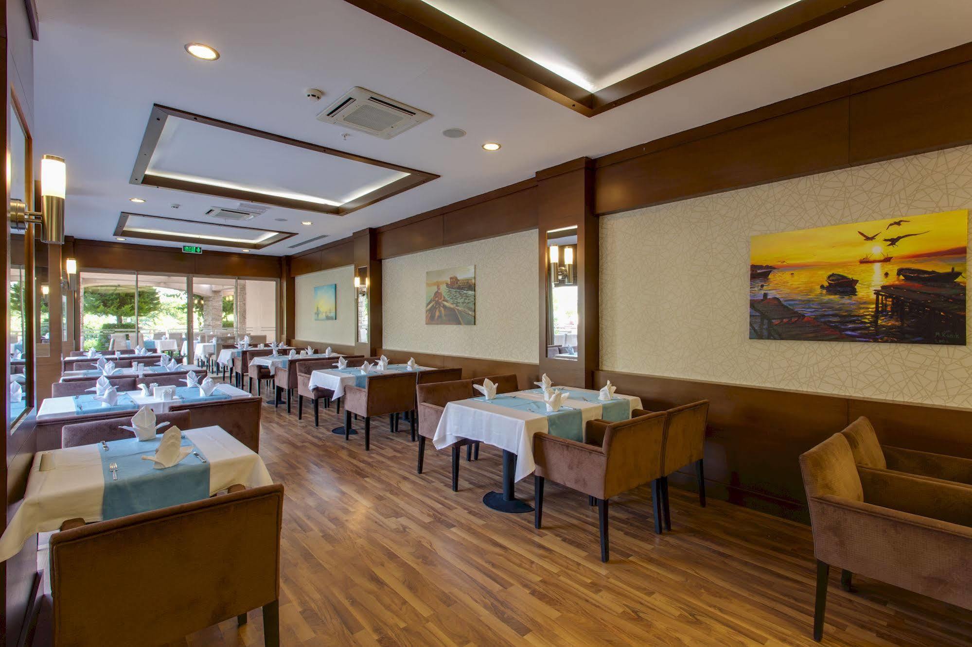 Lucida Beach Hotel Çamyuva 外观 照片