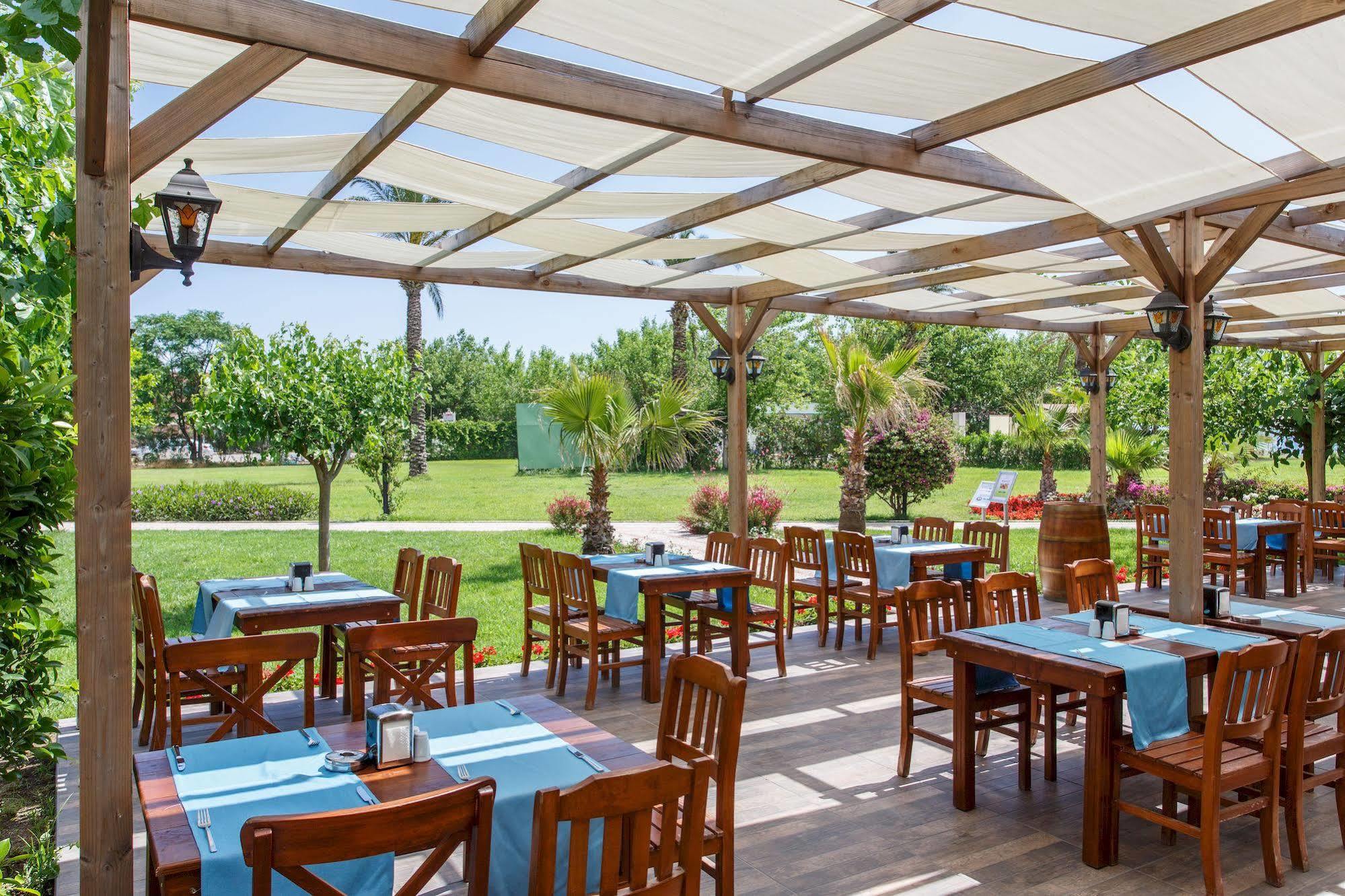 Lucida Beach Hotel Çamyuva 外观 照片