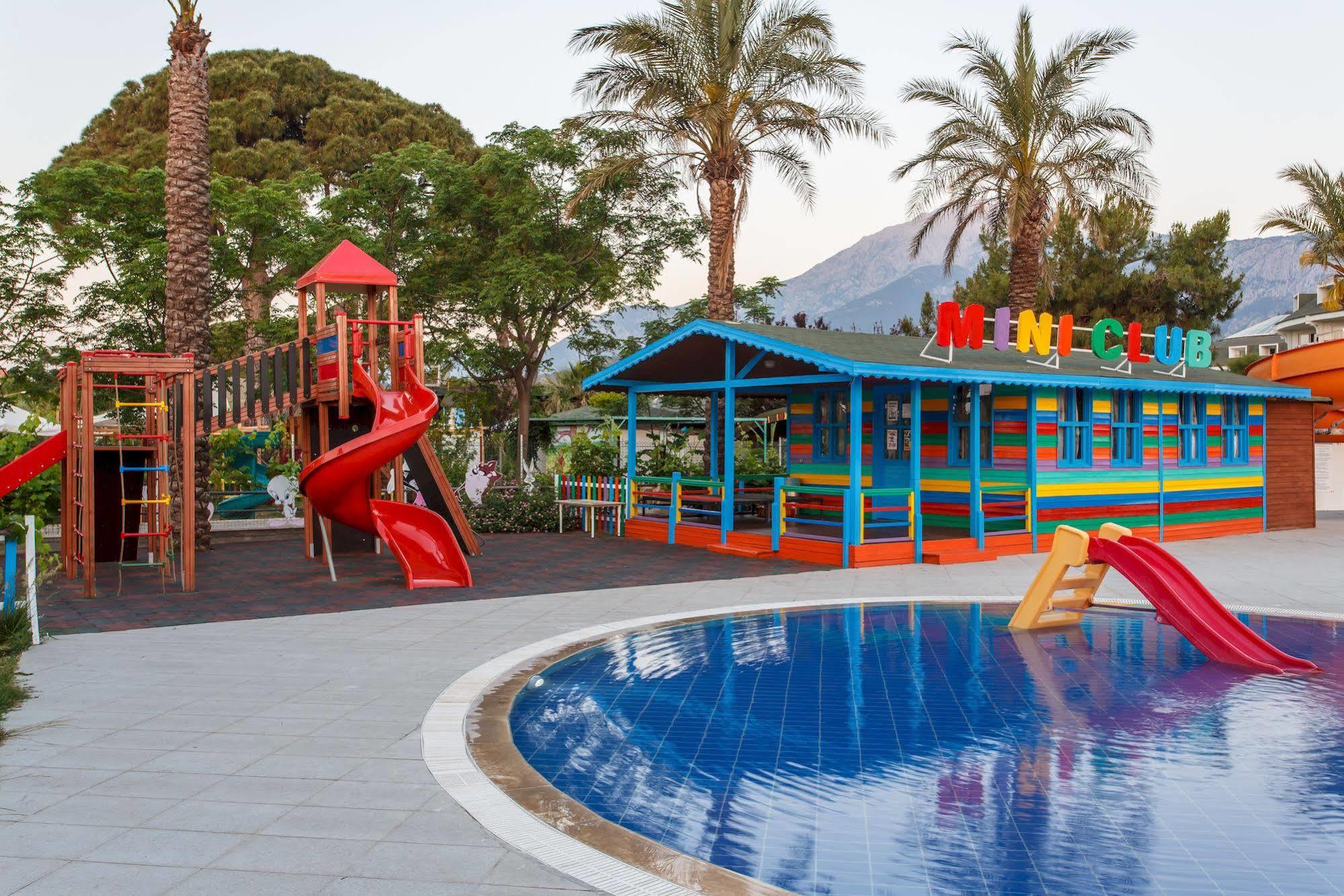 Lucida Beach Hotel Çamyuva 外观 照片